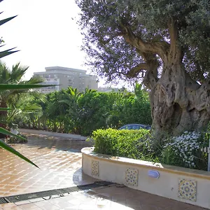 Casa Augusto Luxury Bed & Breakfast San Leone