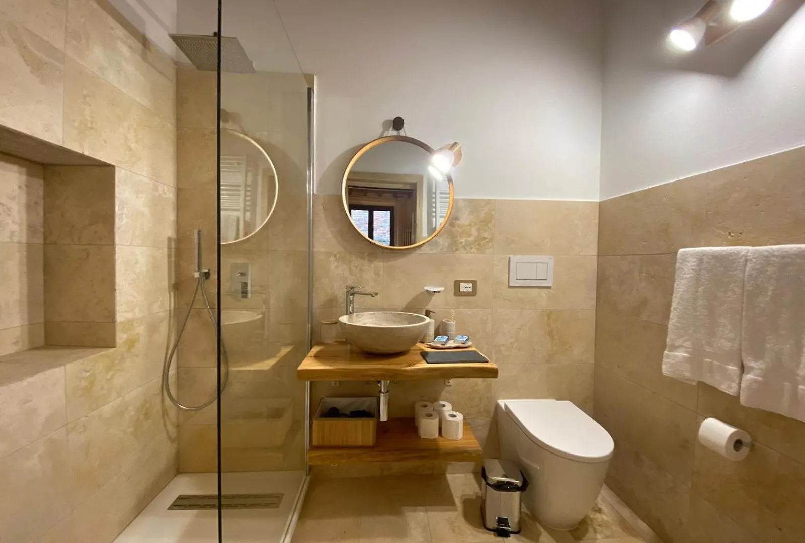 Lastamperia19 Camere-Rooms Montepulciano Guest house