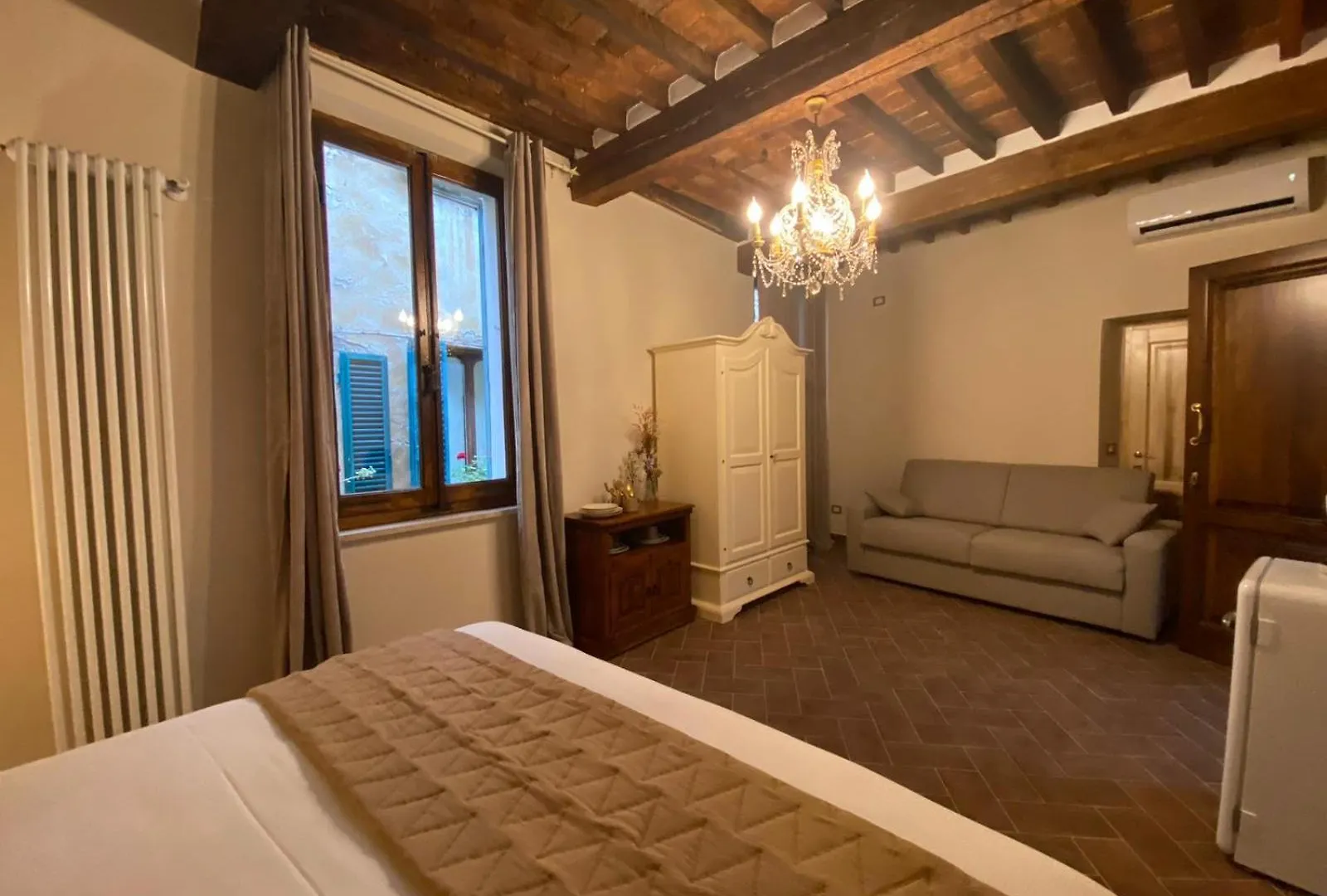 Guest house Lastamperia19 Camere-Rooms Montepulciano